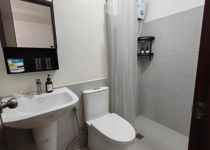 Unit With Balcony At The Median * セブ市